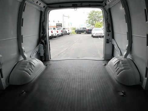 New 2025 GMC Savana 2500 Work Van w/ Driver Convenience Package image 30