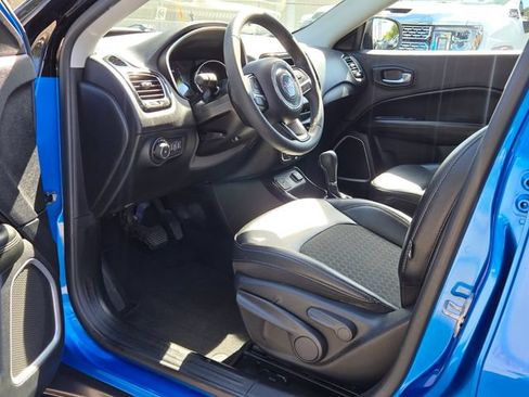 Used 2021 Jeep Compass Latitude FWD image 13