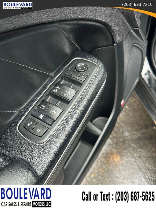 Used 2016 Dodge Charger R/T RWD image 7