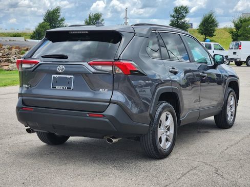 Used 2025 Toyota RAV4 XLE FWD image 5