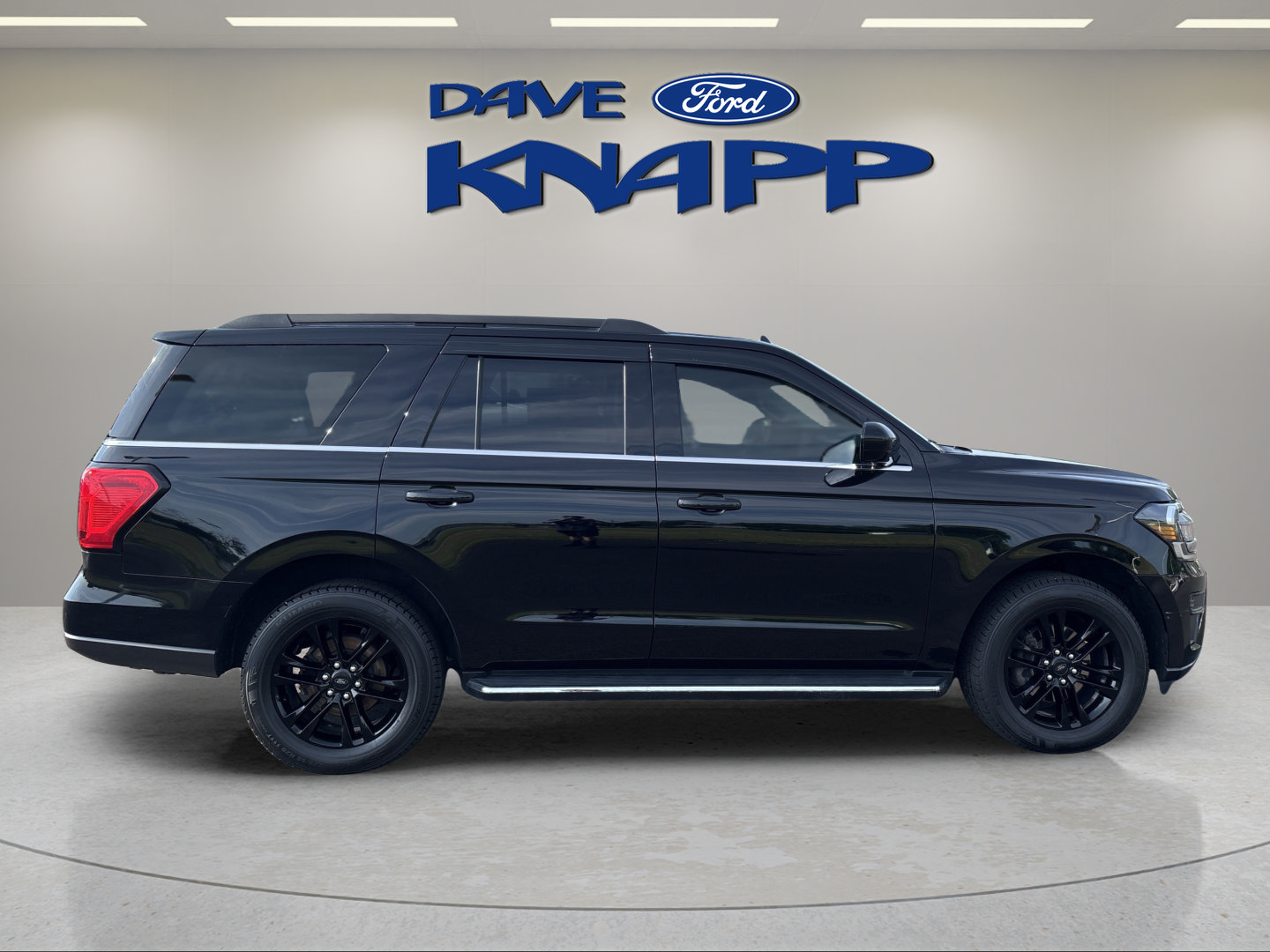 Used 2022 Ford Expedition XLT AWD/4WD image 8
