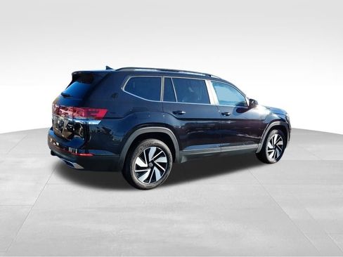 Used 2025 Volkswagen Atlas SE image 25