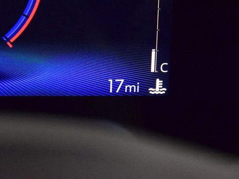 New 2025 Chevrolet Trax ACTIV w/ Driver Confidence Package image 17