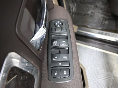 Used 2011 RAM 1500 Laramie Longhorn AWD/4WD image 19