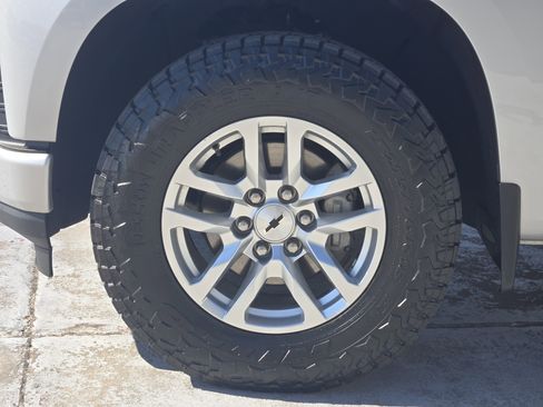 Used 2021 Chevrolet Silverado 1500 RST w/ Convenience Package II image 15