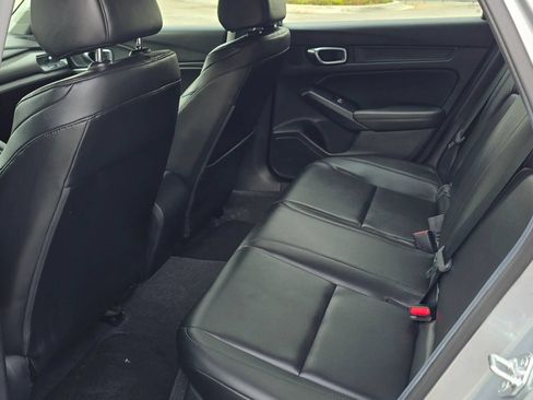 Used 2025 Acura Integra FWD image 9