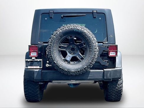 Used 2016 Jeep Wrangler Unlimited Sport w/ Mopar Black Appearance Group AWD/4WD image 5