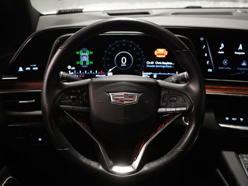 Used 2021 Cadillac Escalade ESV Premium Luxury w/ Driver Assist Tech Package image 17