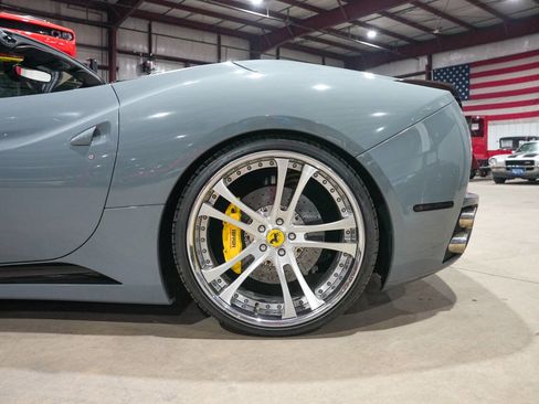 Used 2010 Ferrari California image 5