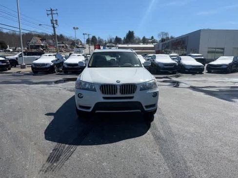 Used 2014 BMW X3 xDrive28i AWD/4WD image 2