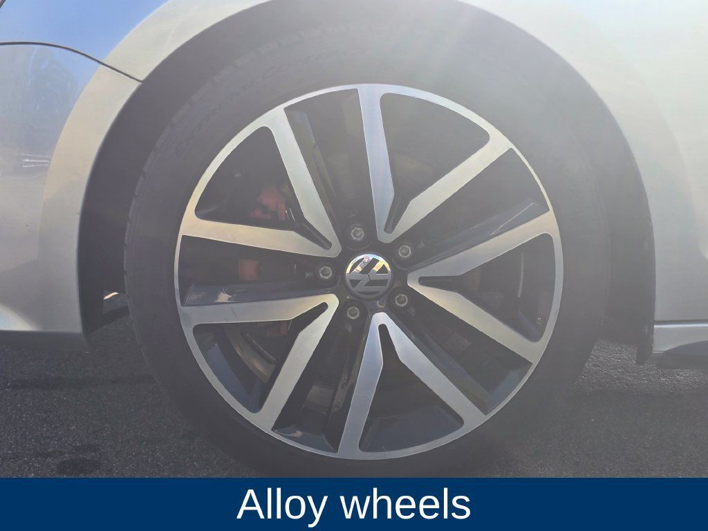 Used 2014 Volkswagen Jetta GLI Autobahn FWD image 8