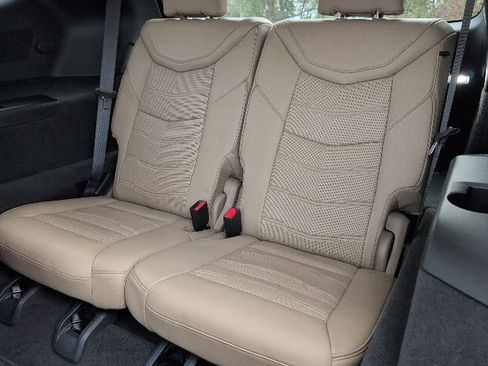 Used 2020 Cadillac XT6 Sport w/ Platinum Package image 9