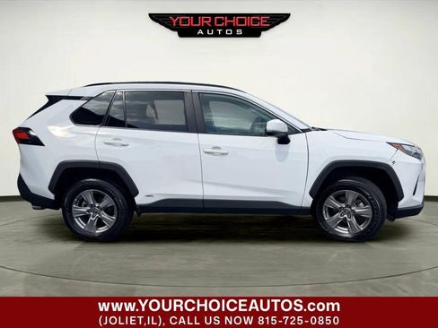 Used 2022 Toyota RAV4 XLE w/ Convenience Package AWD/4WD image 9