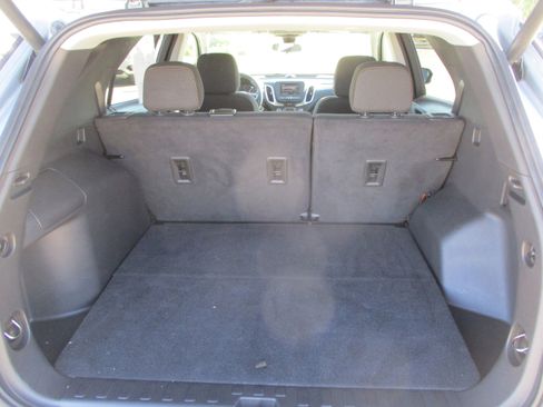 Used 2023 Chevrolet Equinox LT image 36