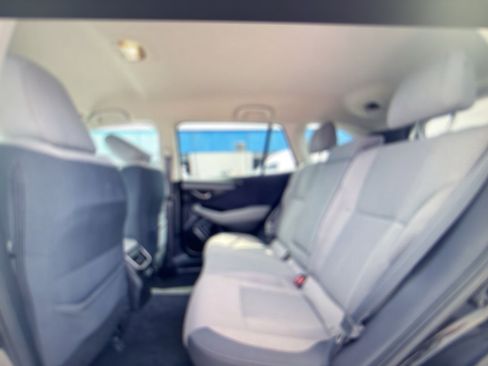 Used 2022 Subaru Outback Premium AWD/4WD image 4