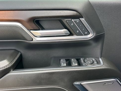 Certified 2024 GMC Sierra 2500 Denali w/ Denali Reserve Package image 11