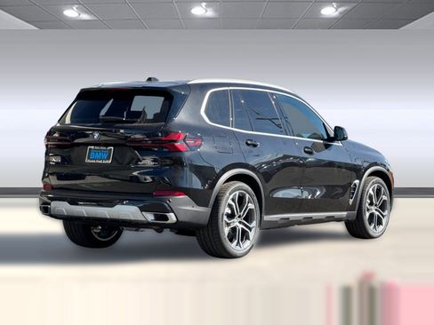 New 2026 BMW X5 xDrive50e AWD/4WD image 8