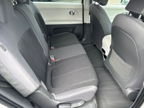 Used 2024 Hyundai Ioniq 5 SE RWD image 17