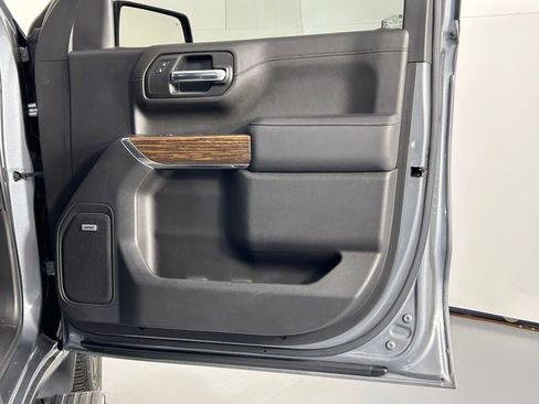 Used 2020 Chevrolet Silverado 1500 High Country image 10