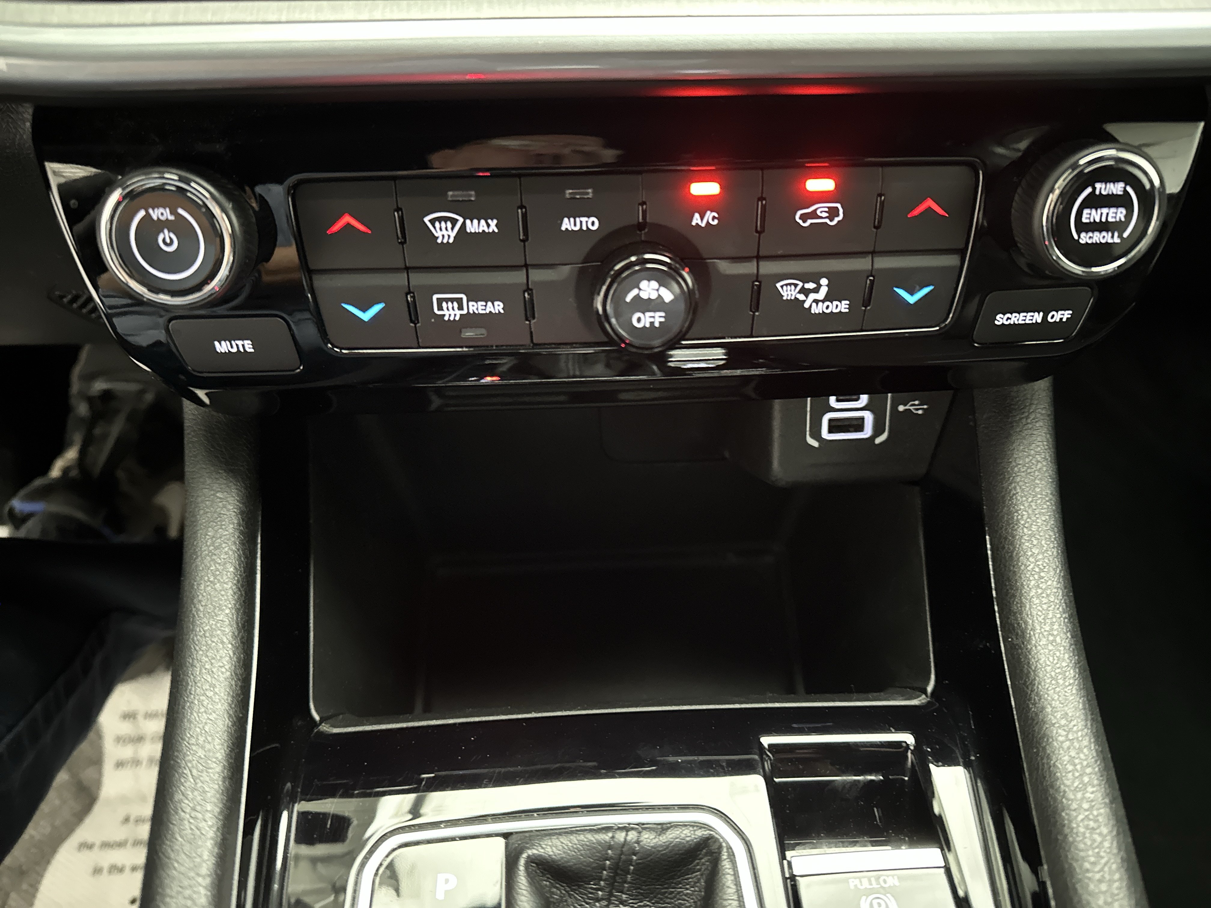 Used 2025 Jeep Compass Limited AWD/4WD image 31
