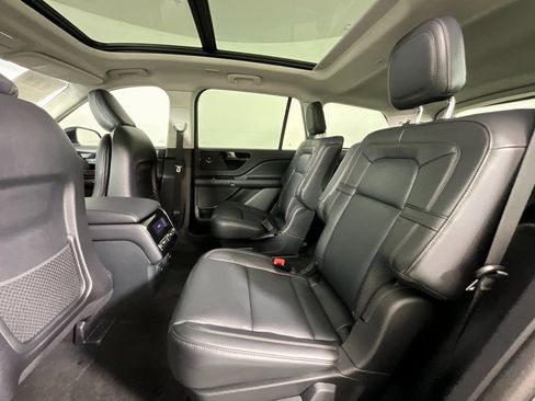Used 2025 Lincoln Aviator Reserve image 26