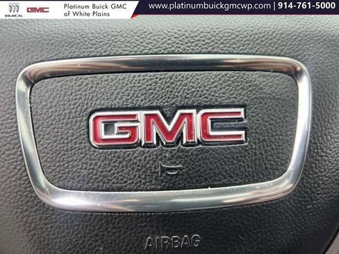 Used 2022 GMC Terrain AT4 image 31