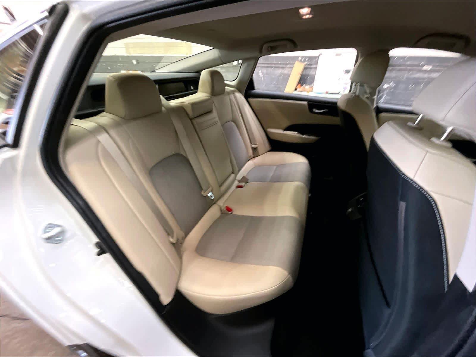 Used 2018 Honda Clarity Plug-In Hybrid image 32
