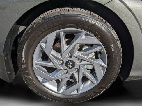 New 2026 Hyundai Elantra Sport FWD image 13