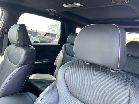 Used 2025 Hyundai Palisade Calligraphy image 23