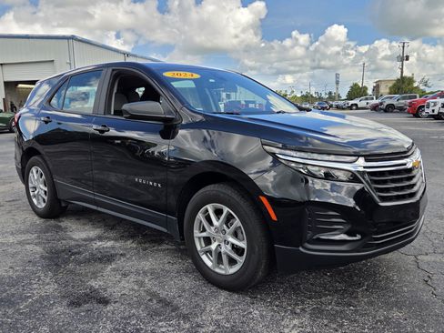 Certified 2024 Chevrolet Equinox LS FWD image 7