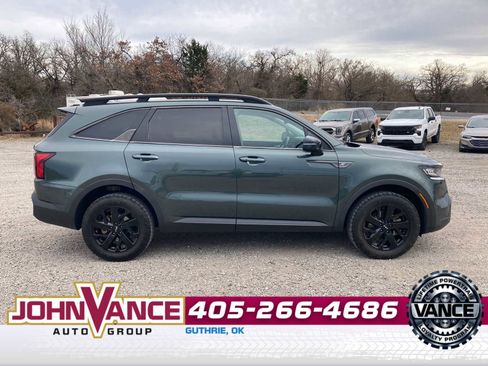 Used 2022 Kia Sorento S image 9