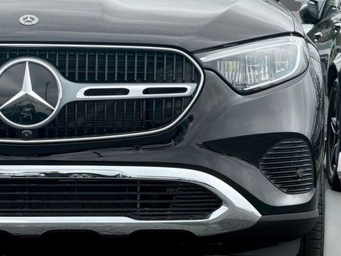 New 2026 Mercedes-Benz GLC 300 image 11