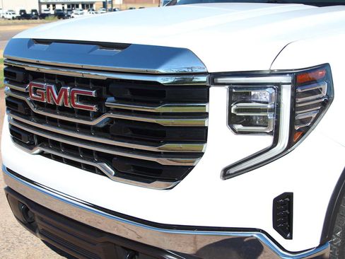 Used 2025 GMC Sierra 1500 SLT w/ SLT Premium Package AWD/4WD image 5
