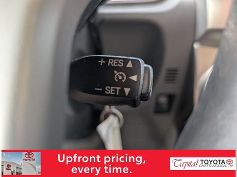 Used 2010 Toyota 4Runner SR5 AWD/4WD image 18