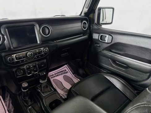 Used 2021 Jeep Wrangler Unlimited Sahara w/ Uconnect 4C Nav & Sound Group AWD/4WD image 23