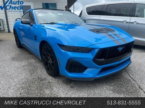 Used 2024 Ford Mustang GT Premium w/ GT Performance Package RWD image 2