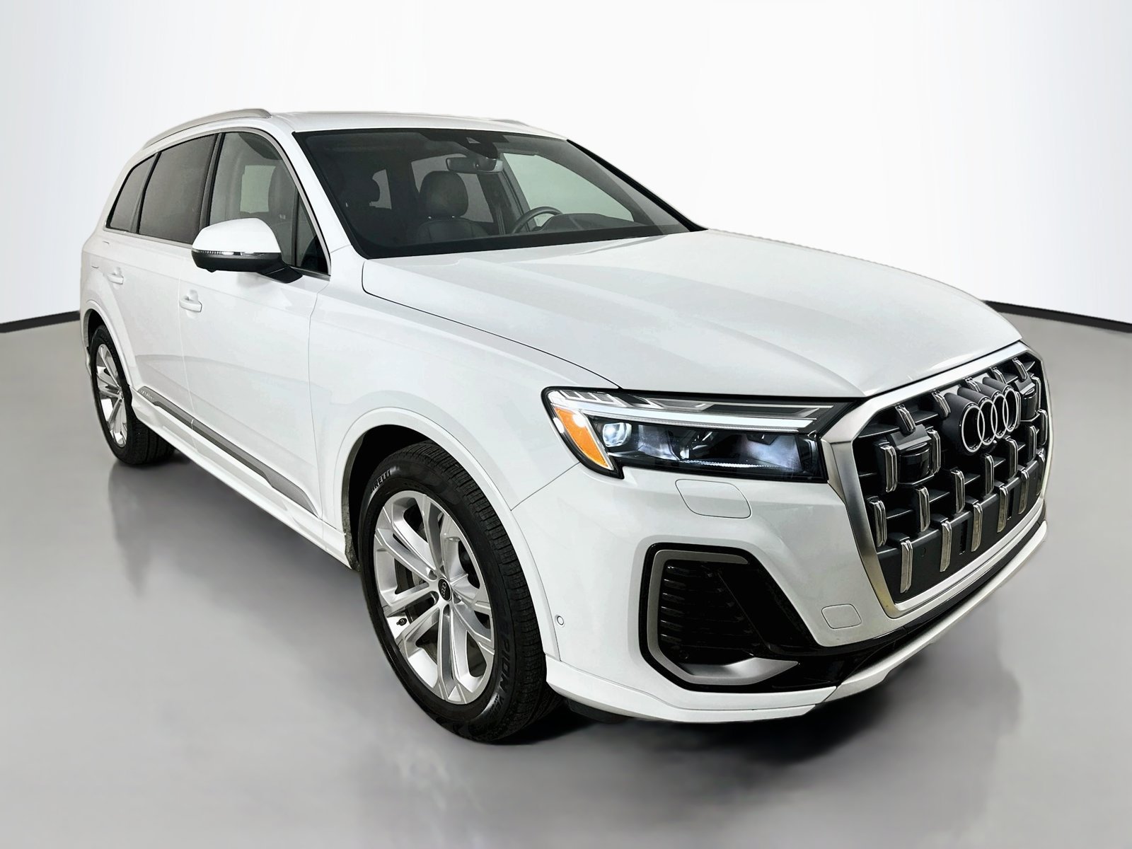 Certified 2026 Audi Q7 3.0T Premium Plus w/ Premium Plus Package AWD/4WD image 3