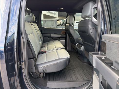 Used 2022 Ford F150 Lightning Lariat image 30