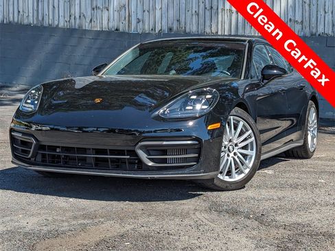 Used 2021 Porsche Panamera image 2
