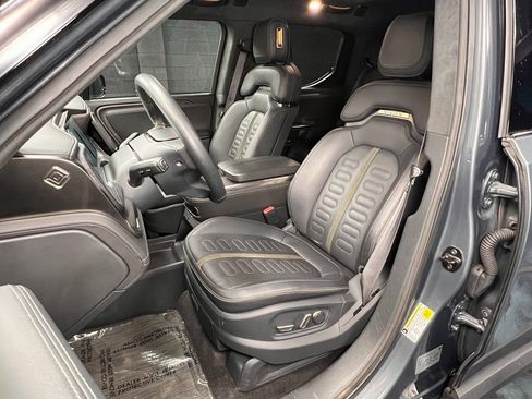 Used 2023 Rivian R1T Adventure image 3