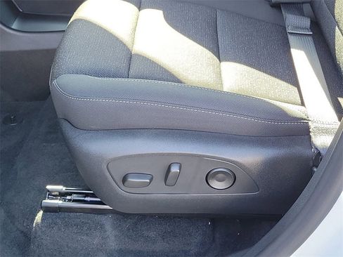 New 2026 Chevrolet Traverse LT image 14