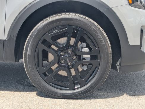 Certified 2025 Kia Telluride SX X-Line image 21