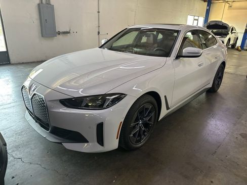 Used 2025 BMW i4 eDrive40 w/ Parking Assistance Package RWD image 3
