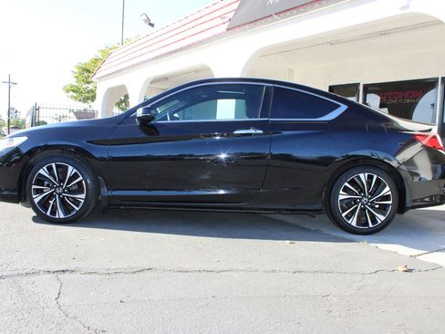 Used 2017 Honda Accord EX-L image 9