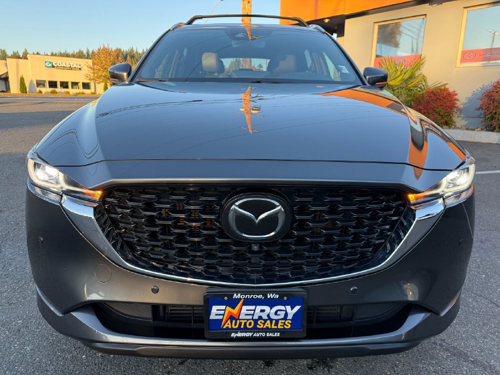 Used 2023 MAZDA CX-5 Signature AWD/4WD image 2