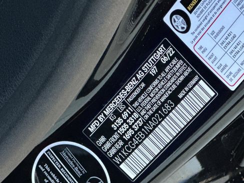 Certified 2022 Mercedes-Benz EQS 580 4MATIC Sedan w/ Pinnacle Trim Package image 37