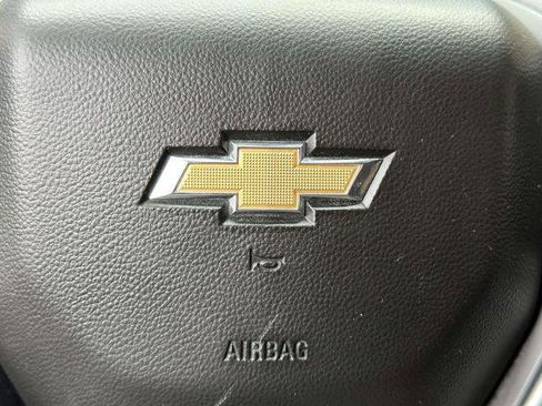 Used 2023 Chevrolet Suburban LT image 24