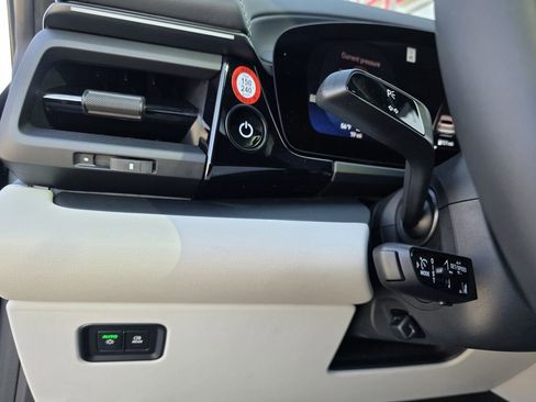 New 2025 Porsche Macan Turbo Electric image 26