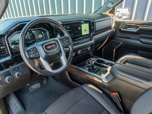 Used 2022 GMC Sierra 1500 Elevation image 23