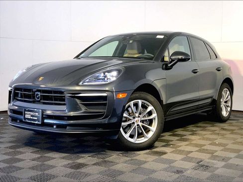 Certified 2026 Porsche Macan AWD/4WD image 1
